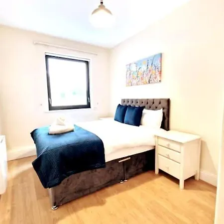 Apartment Cool Living, Sleeps 6 Galway
