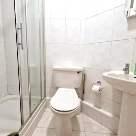 Cool Living, Sleeps 6 Apartment Galway
